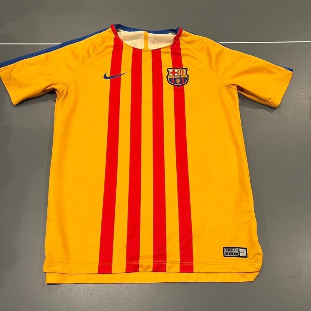 FC Barcelona Nike Soccer Jersey 2017 Training‎ Kit Shirt youth XS